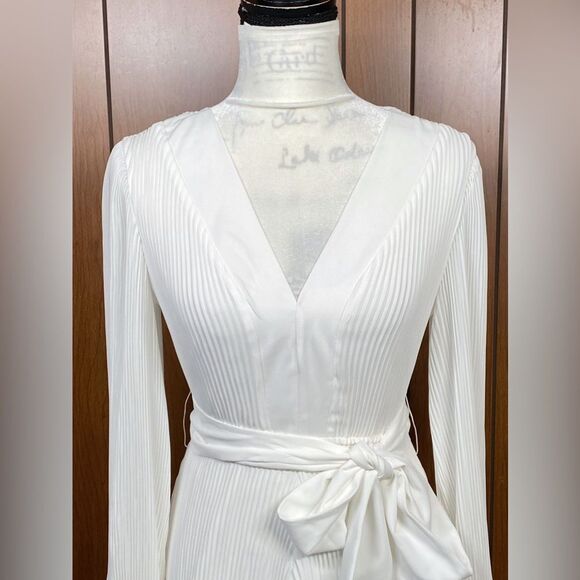 Milly Pleated Belted Long Sleeve Dress size 0 - Picture 4 of 10